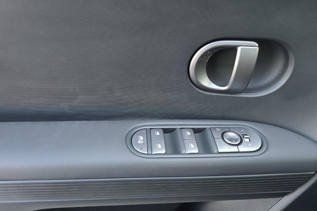 new 2025 Hyundai IONIQ 5 car