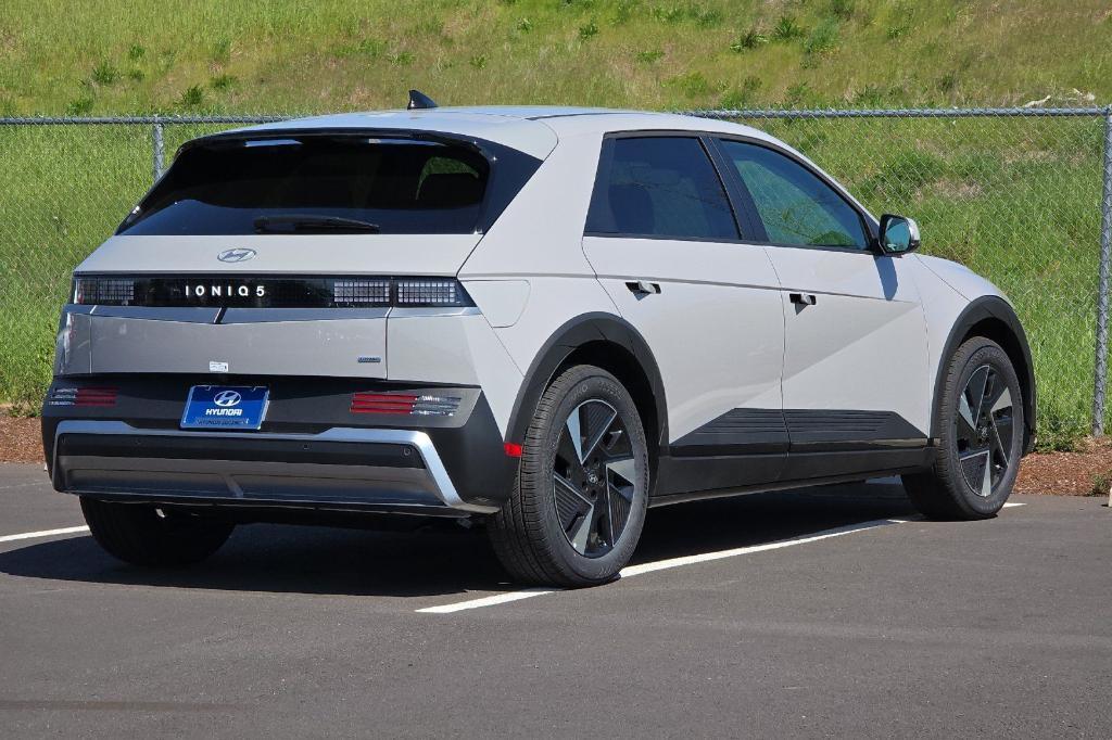 new 2025 Hyundai IONIQ 5 car