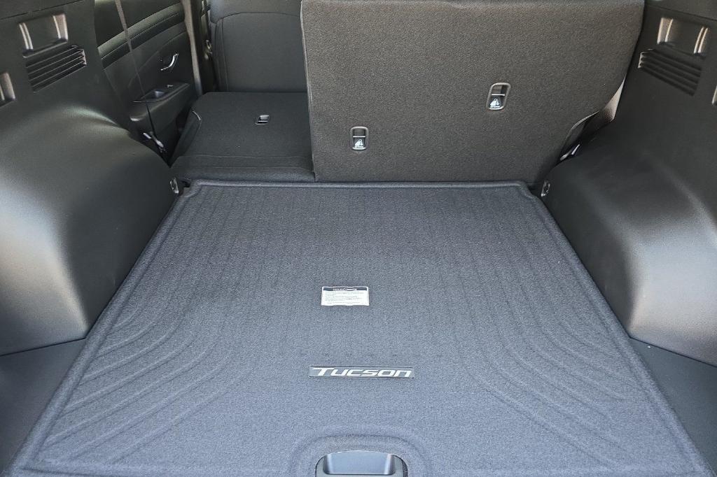 new 2025 Hyundai Tucson car, priced at $30,147