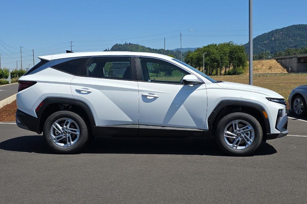 new 2025 Hyundai Tucson car, priced at $30,147