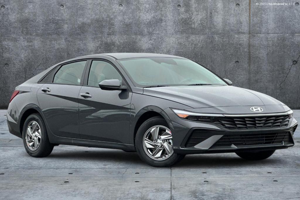 new 2025 Hyundai Elantra car