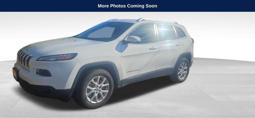 used 2015 Jeep Cherokee car, priced at $12,995