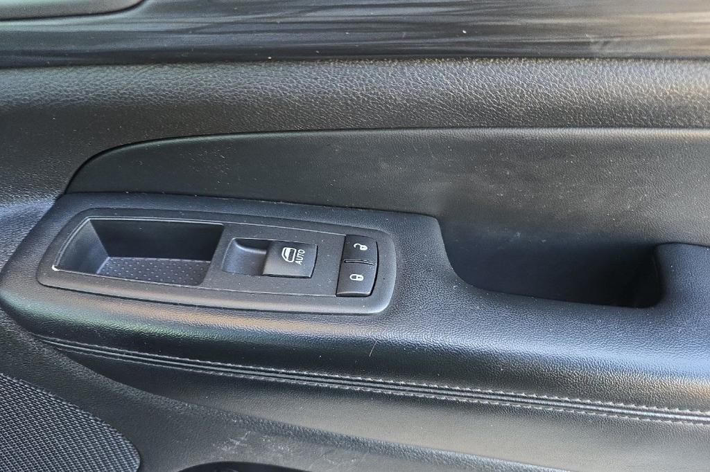used 2019 Jeep Grand Cherokee car, priced at $23,270