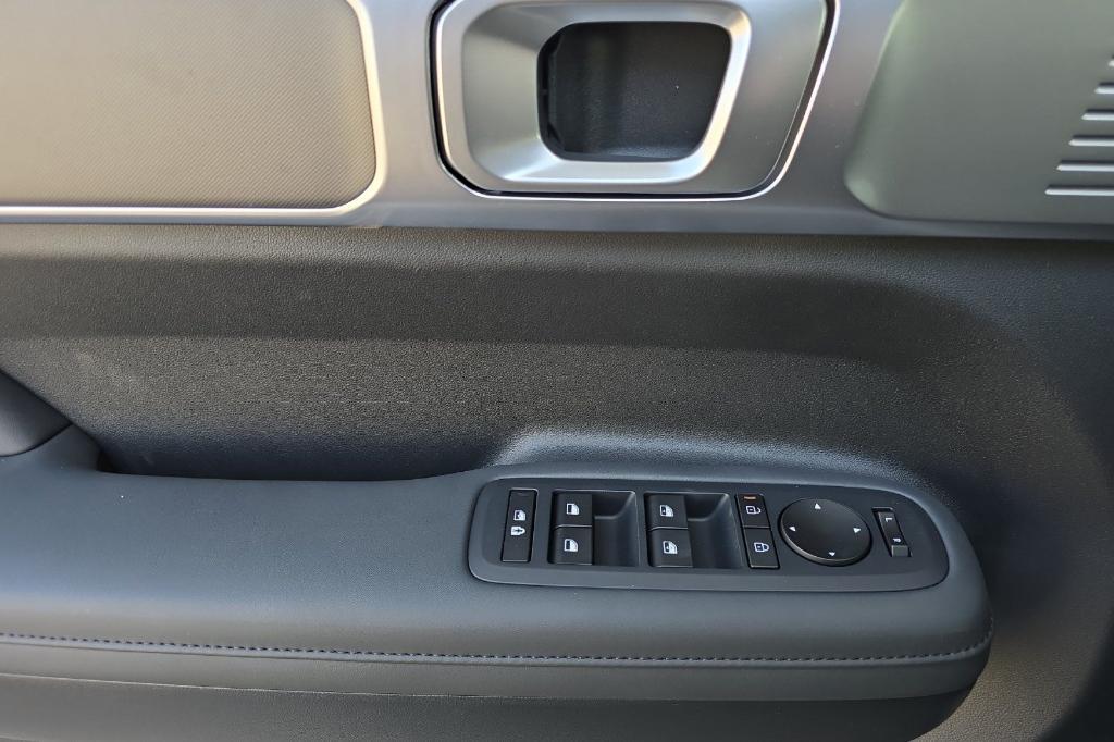 new 2025 Hyundai SANTA FE HEV car, priced at $35,814