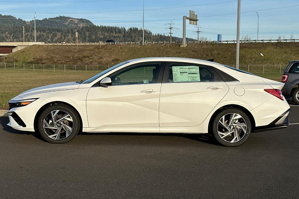 new 2025 Hyundai Elantra car, priced at $26,710