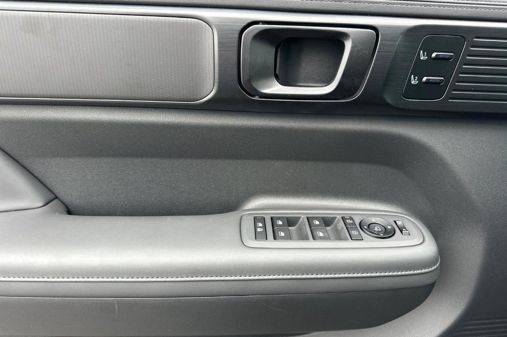 new 2025 Hyundai Santa Fe car, priced at $47,709