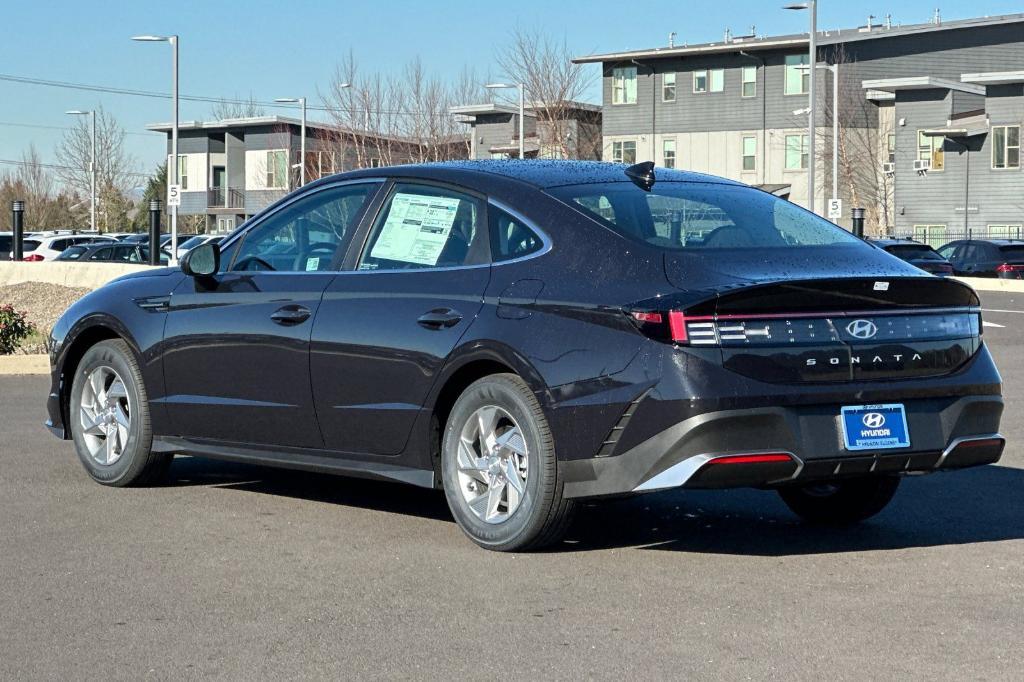 new 2025 Hyundai Sonata car, priced at $28,075