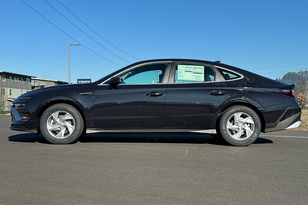 new 2025 Hyundai Sonata car, priced at $28,075