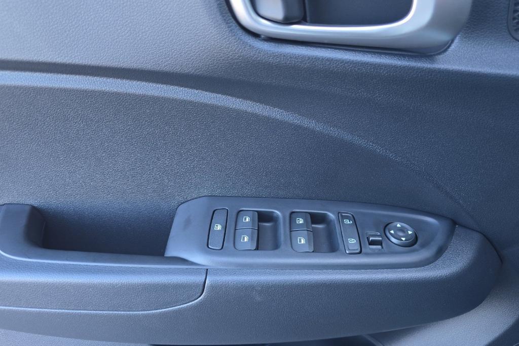 new 2025 Hyundai Venue car, priced at $22,926
