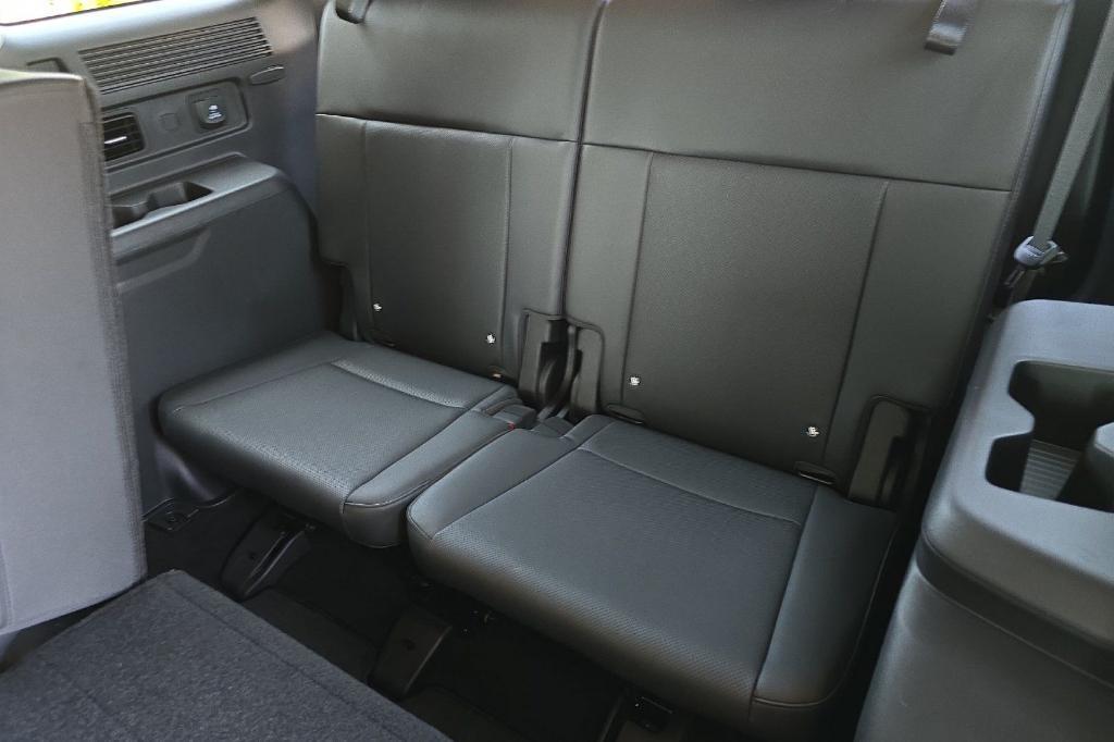 new 2025 Hyundai Santa Fe car, priced at $39,477