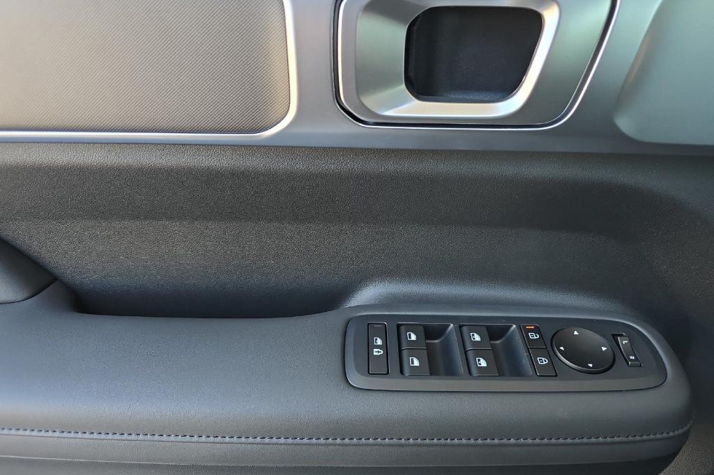 new 2025 Hyundai Santa Fe car, priced at $39,477