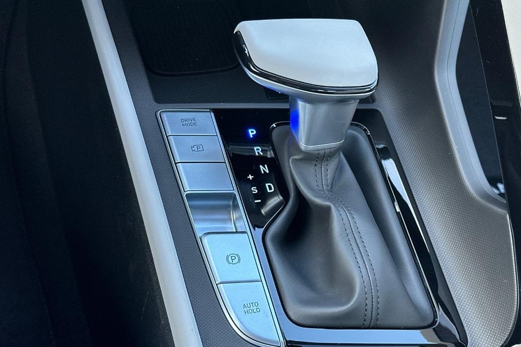new 2025 Hyundai Elantra car, priced at $26,410
