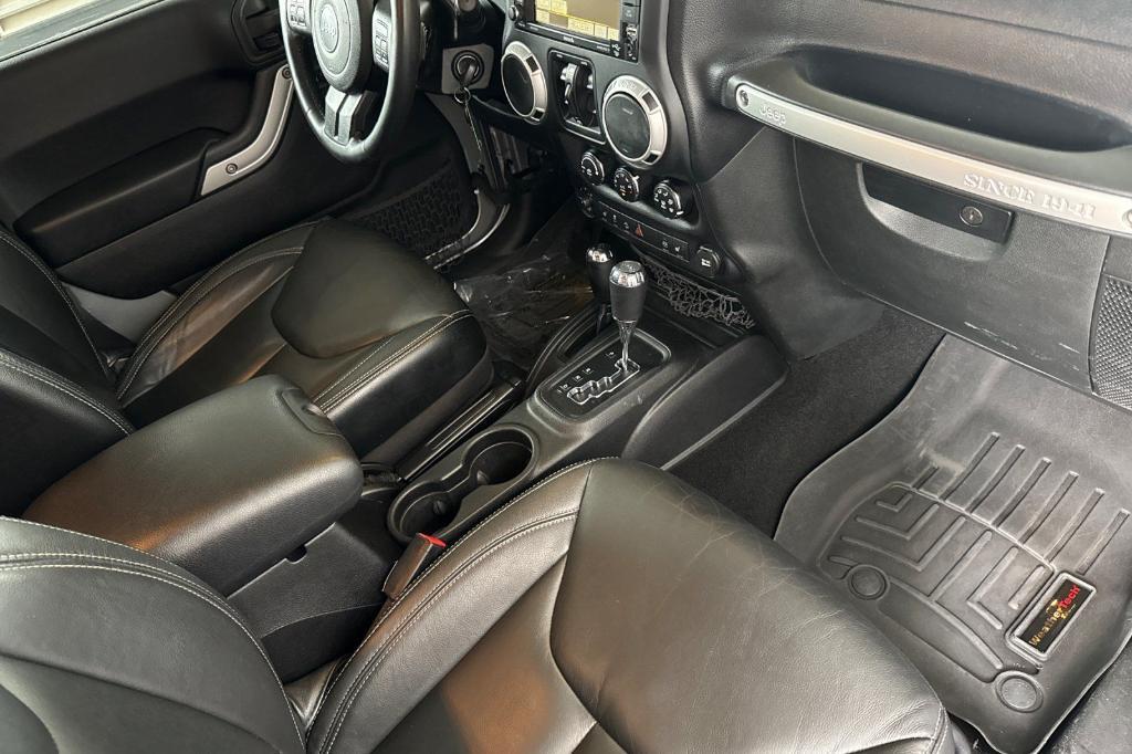 used 2016 Jeep Wrangler Unlimited car, priced at $19,995
