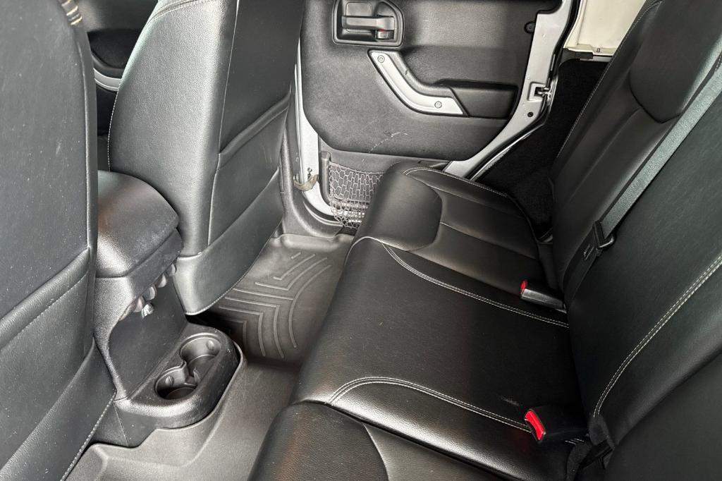 used 2016 Jeep Wrangler Unlimited car, priced at $19,995