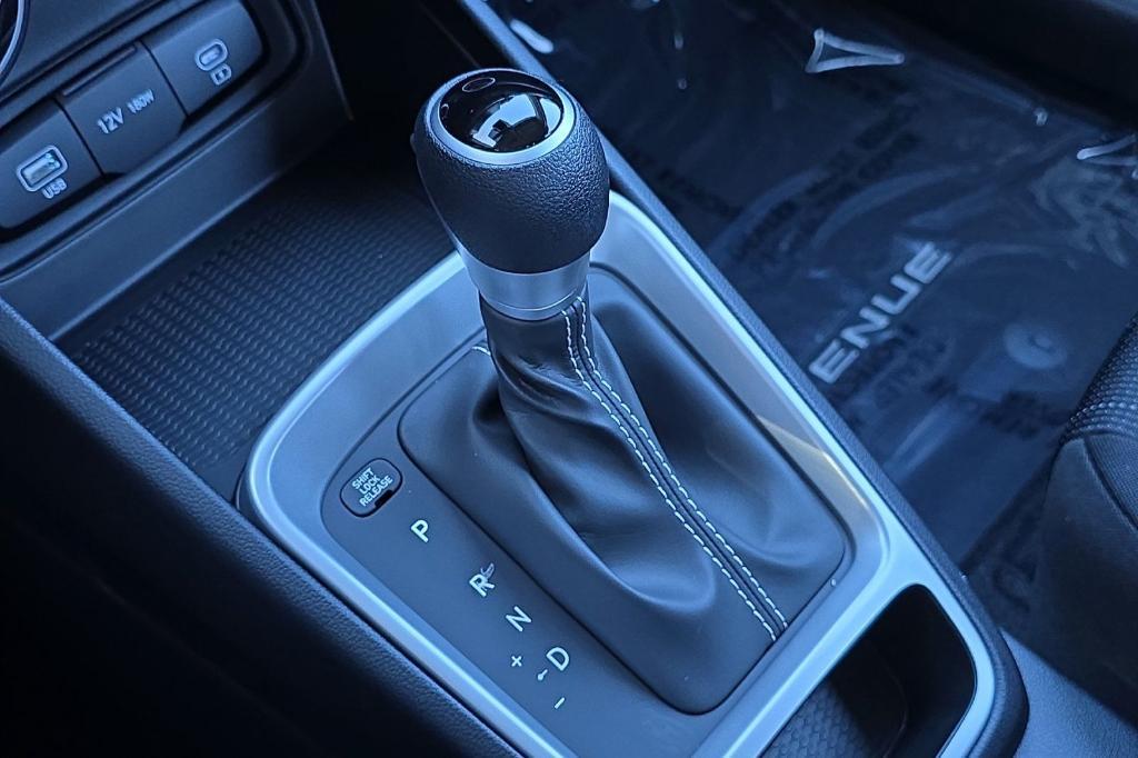 new 2025 Hyundai Venue car, priced at $21,067