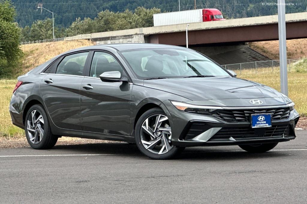 new 2025 Hyundai Elantra car