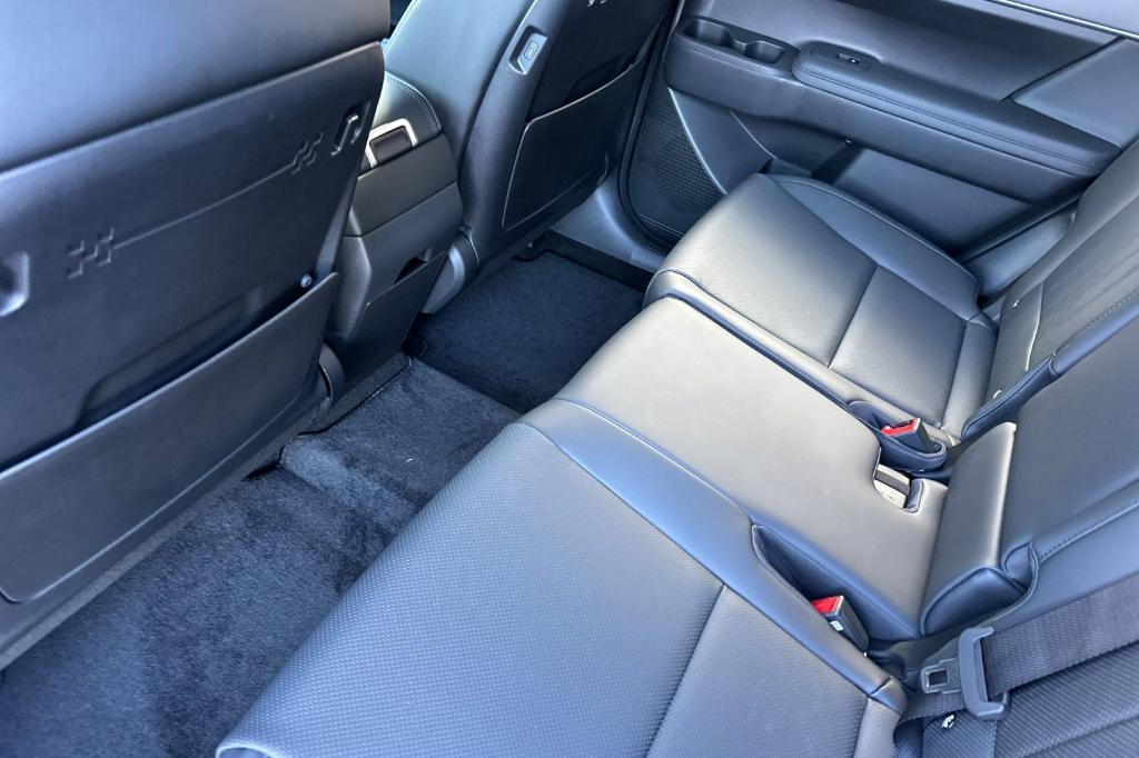 new 2025 Hyundai Santa Fe car, priced at $38,739