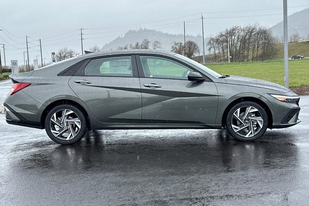 new 2025 Hyundai ELANTRA HEV car, priced at $27,245