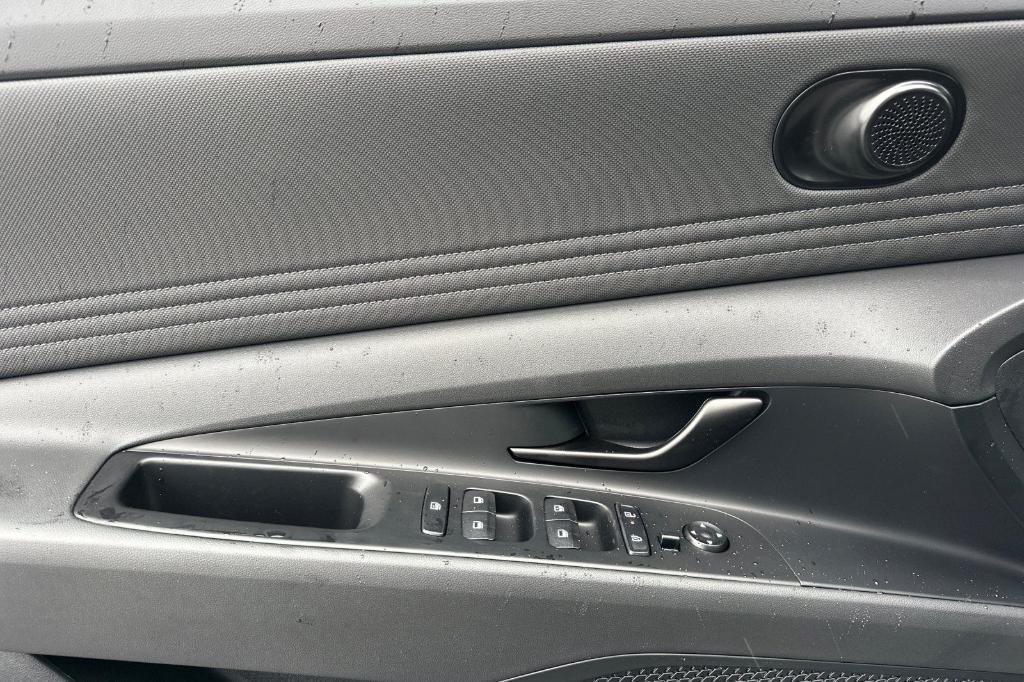 new 2025 Hyundai ELANTRA HEV car, priced at $27,245