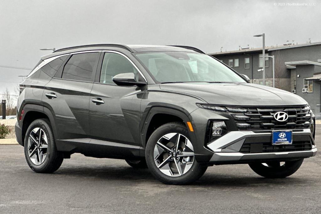 new 2025 Hyundai TUCSON Hybrid car, priced at $37,065