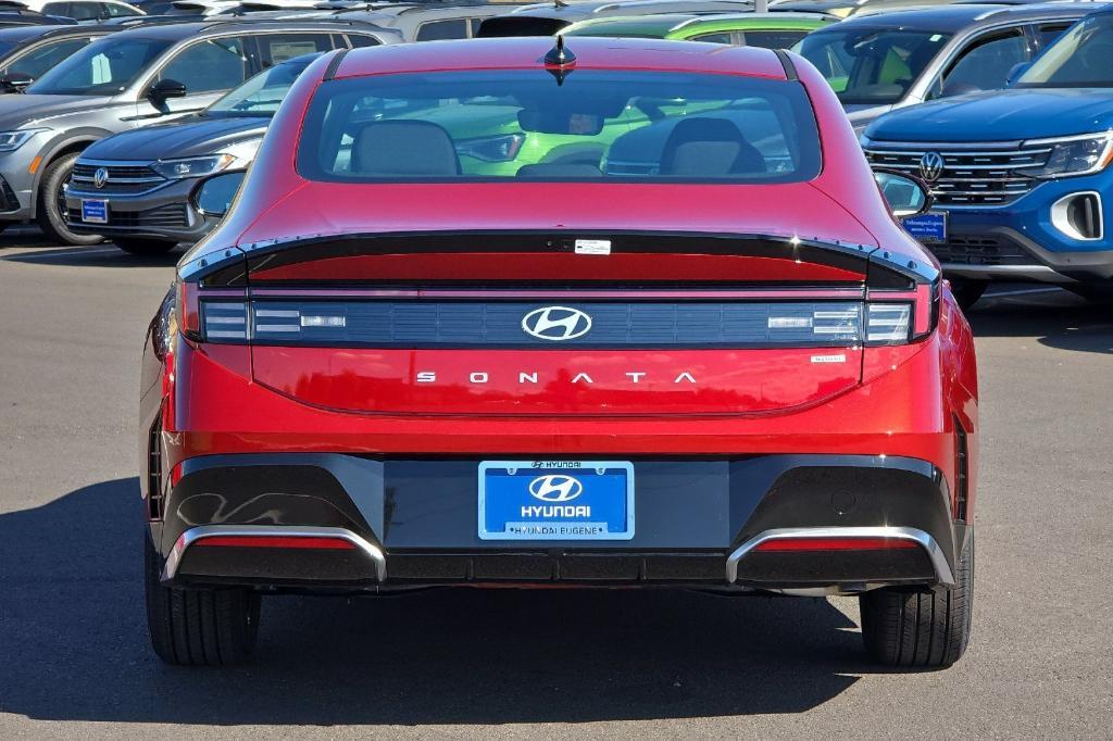 new 2025 Hyundai Sonata Hybrid car, priced at $31,395