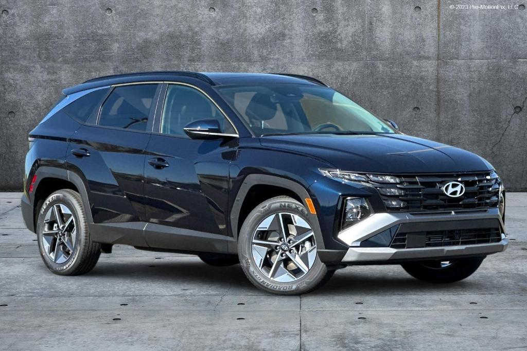 new 2025 Hyundai TUCSON Hybrid car