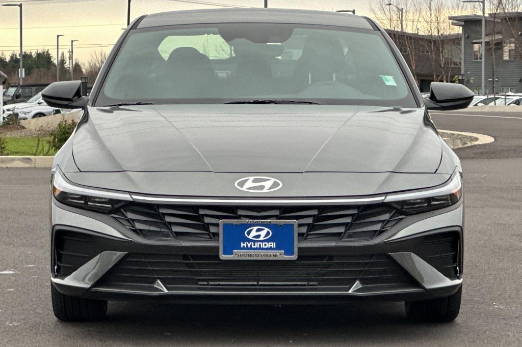 new 2025 Hyundai Elantra car