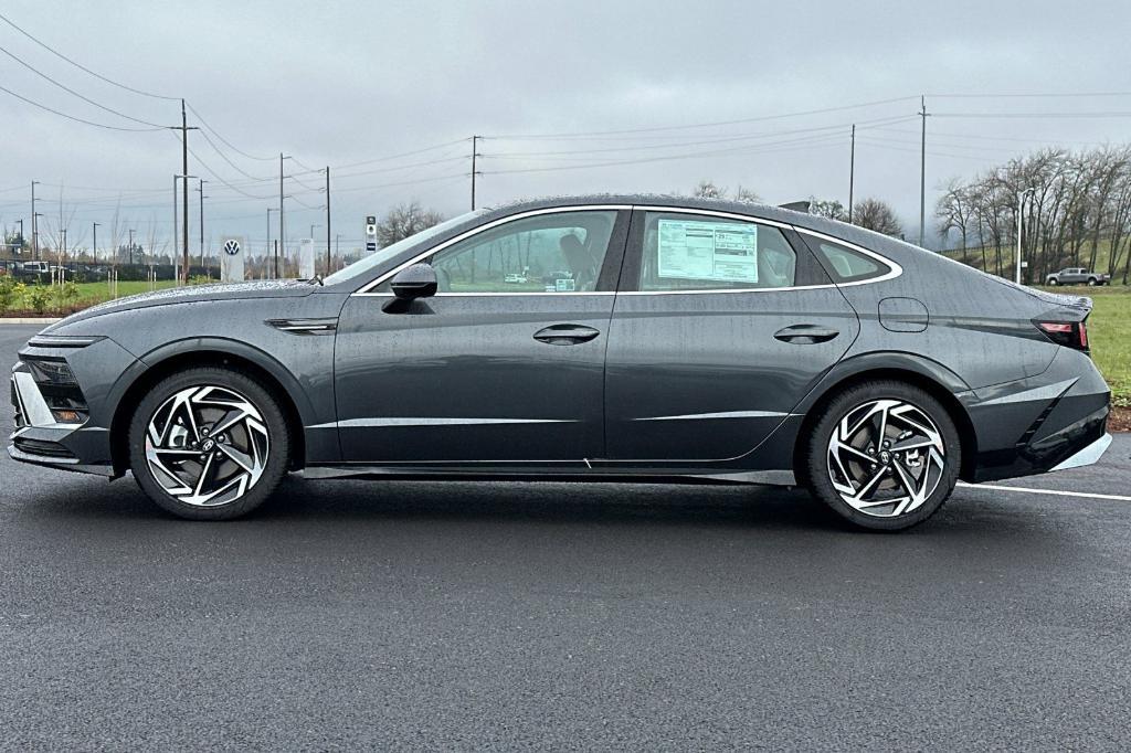 new 2024 Hyundai Sonata car, priced at $27,200