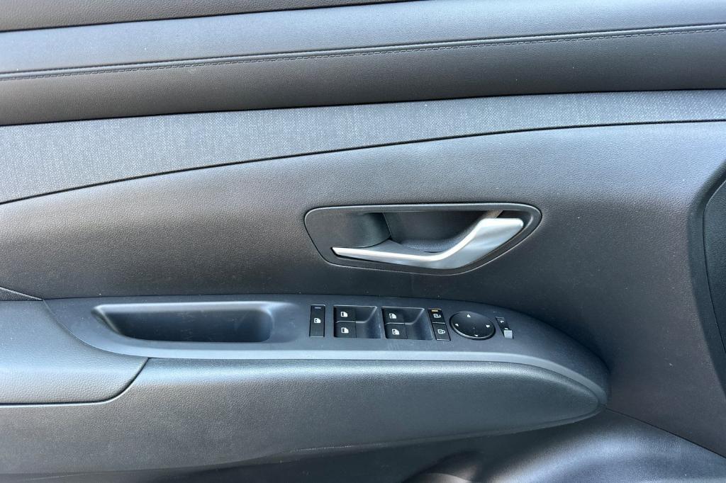 new 2025 Hyundai Tucson car, priced at $34,078