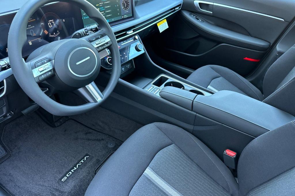 new 2025 Hyundai Sonata car, priced at $30,600