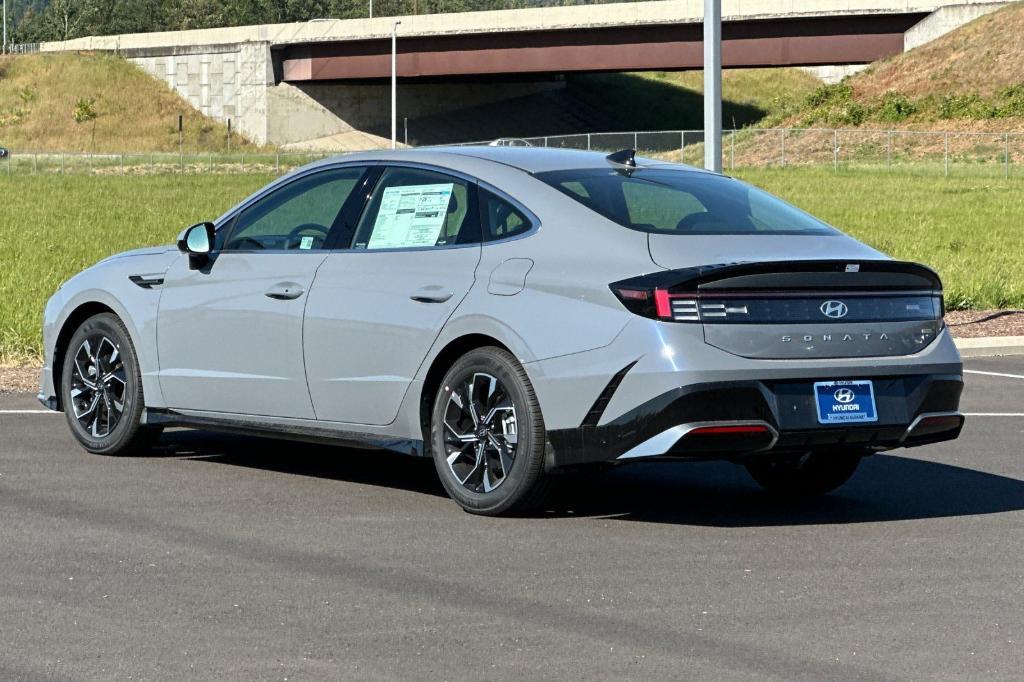new 2025 Hyundai Sonata car, priced at $30,600