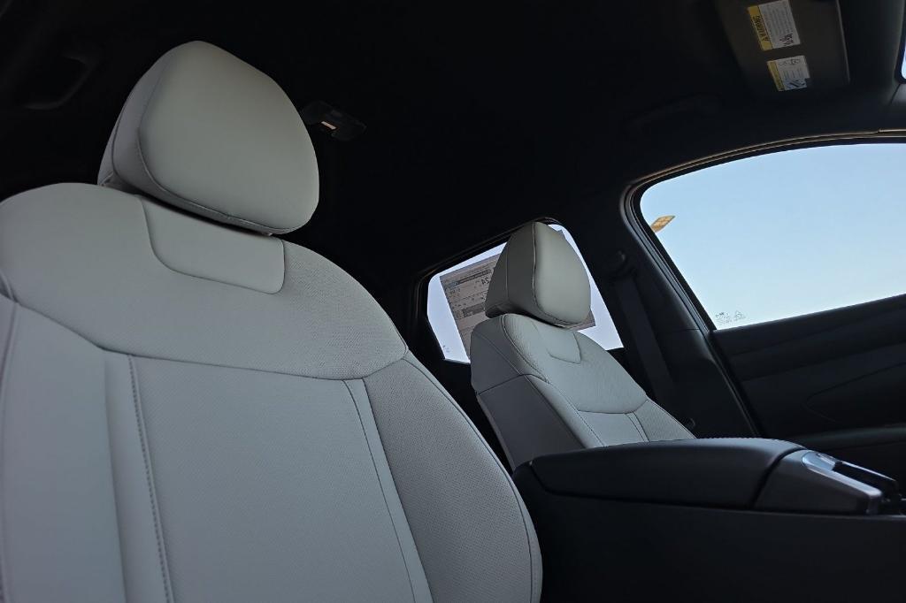 new 2025 Hyundai SANTA CRUZ car, priced at $31,800