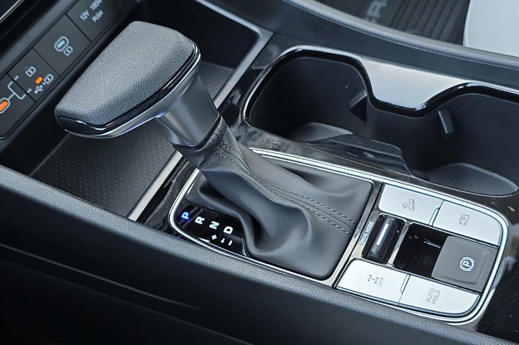 new 2025 Hyundai SANTA CRUZ car, priced at $31,800