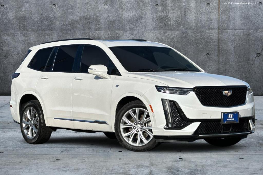 used 2020 Cadillac XT6 car, priced at $22,988