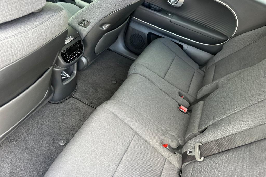 new 2026 Hyundai IONIQ 9 car