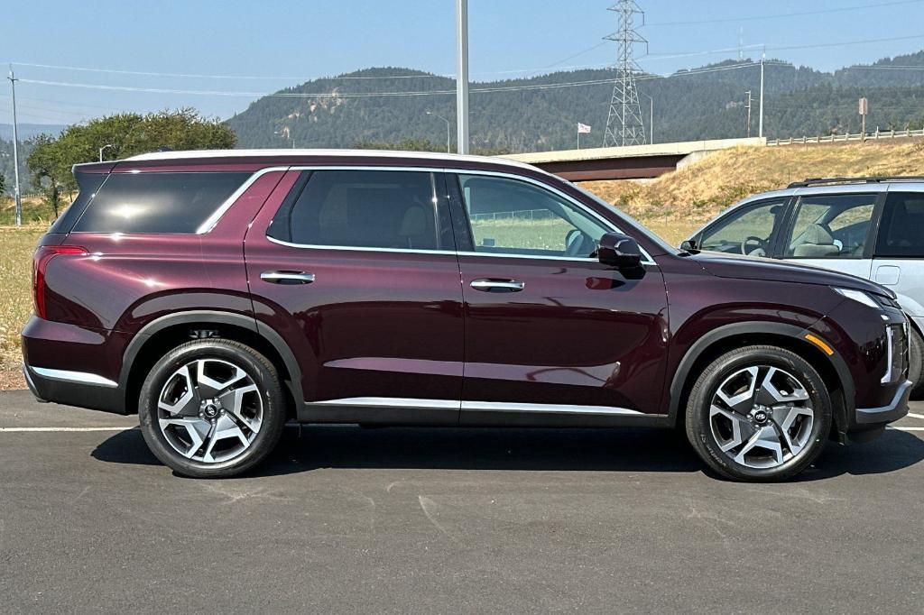 new 2025 Hyundai Palisade car, priced at $51,025