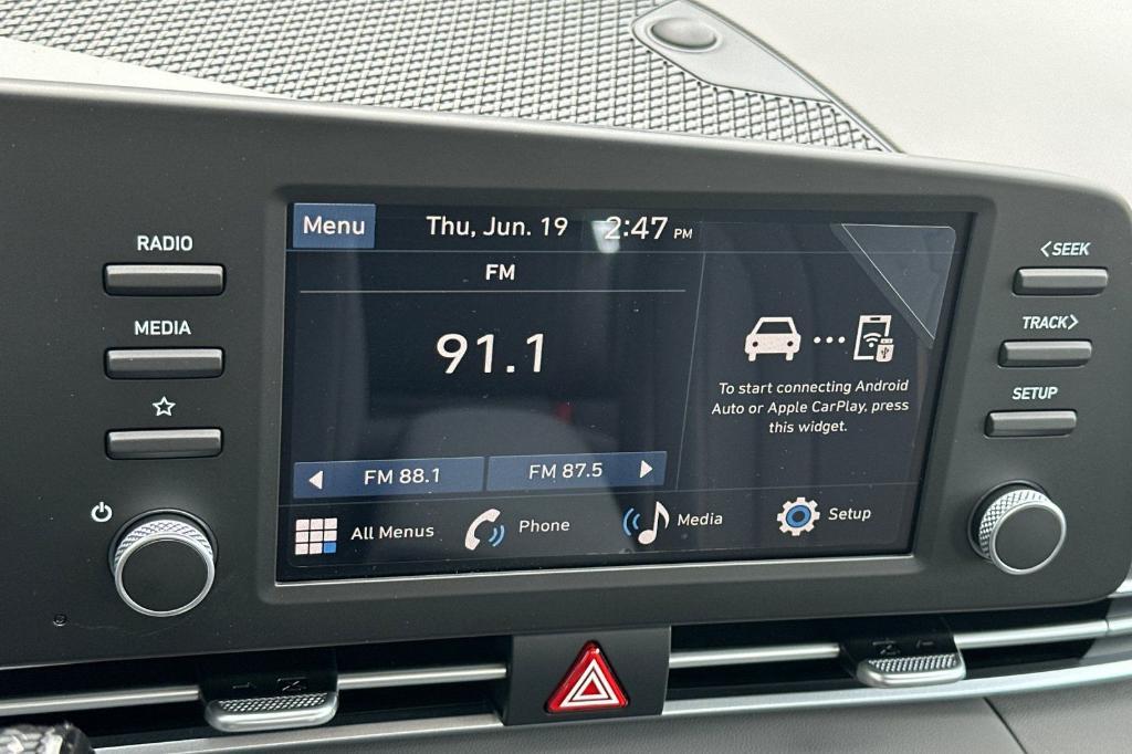 new 2025 Hyundai Elantra car