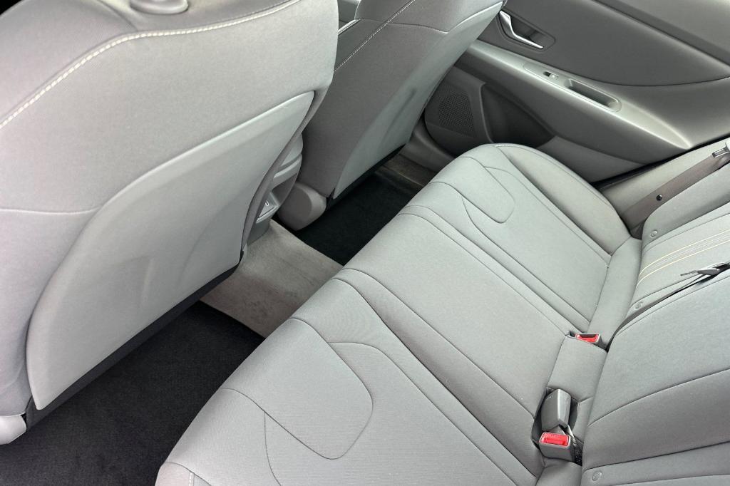 new 2025 Hyundai Elantra car