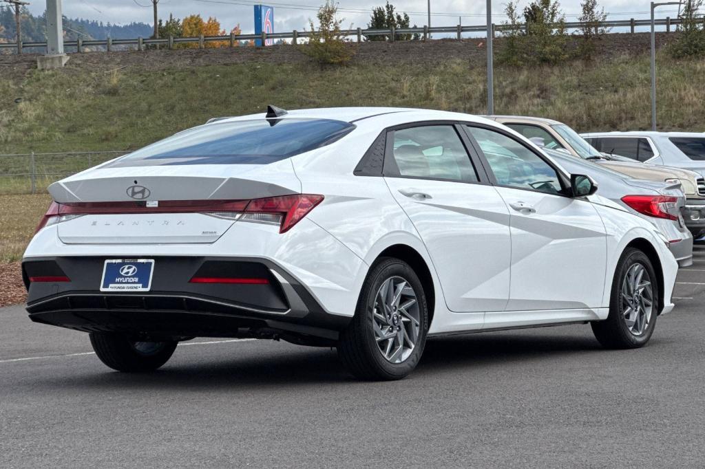 new 2025 Hyundai ELANTRA HEV car, priced at $24,813