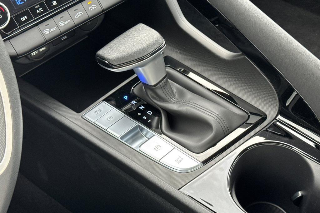 new 2025 Hyundai ELANTRA HEV car, priced at $24,813