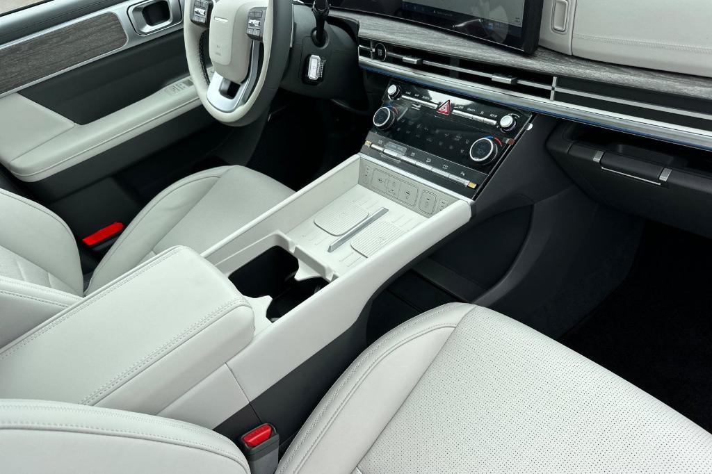 new 2025 Hyundai SANTA FE HEV car, priced at $46,309