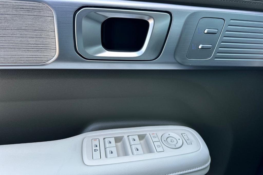 new 2025 Hyundai SANTA FE HEV car, priced at $46,864