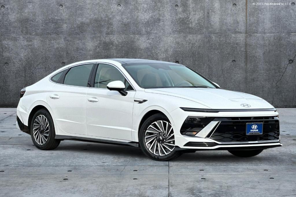 new 2025 Hyundai Sonata Hybrid car, priced at $38,855