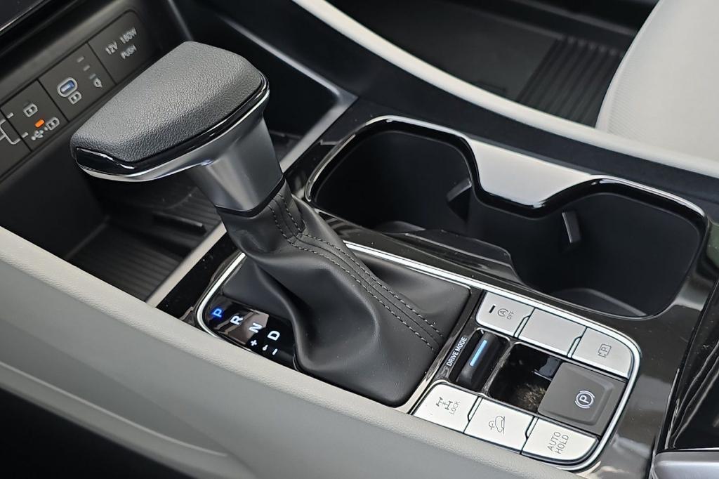 new 2025 Hyundai Tucson car, priced at $31,856