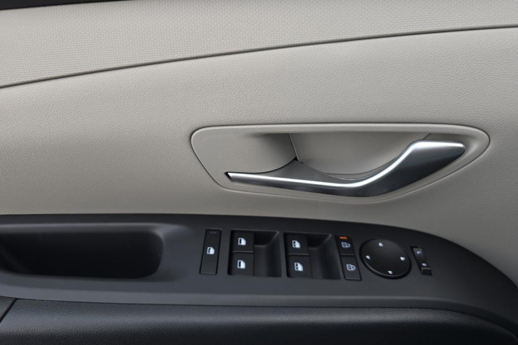 new 2025 Hyundai Tucson car, priced at $31,856