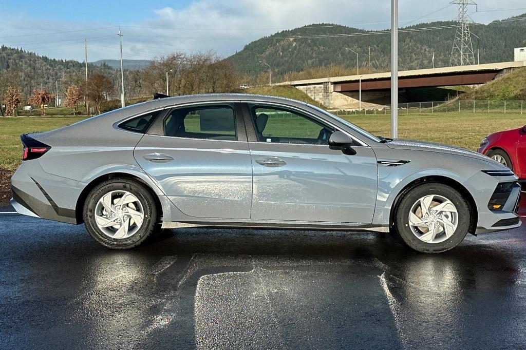 new 2025 Hyundai Sonata car, priced at $27,940