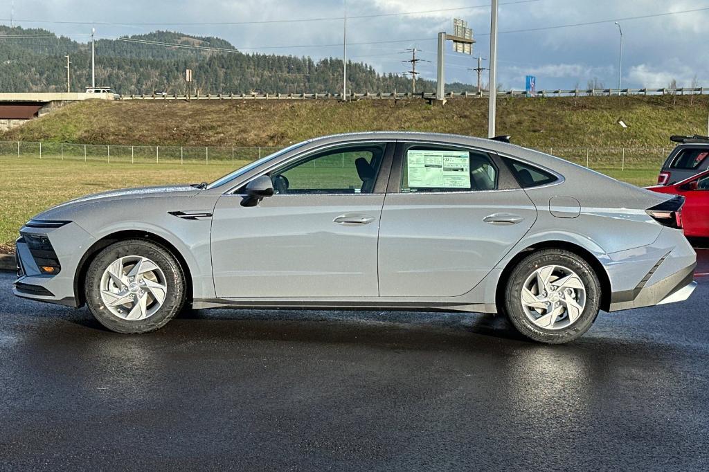 new 2025 Hyundai Sonata car, priced at $27,940