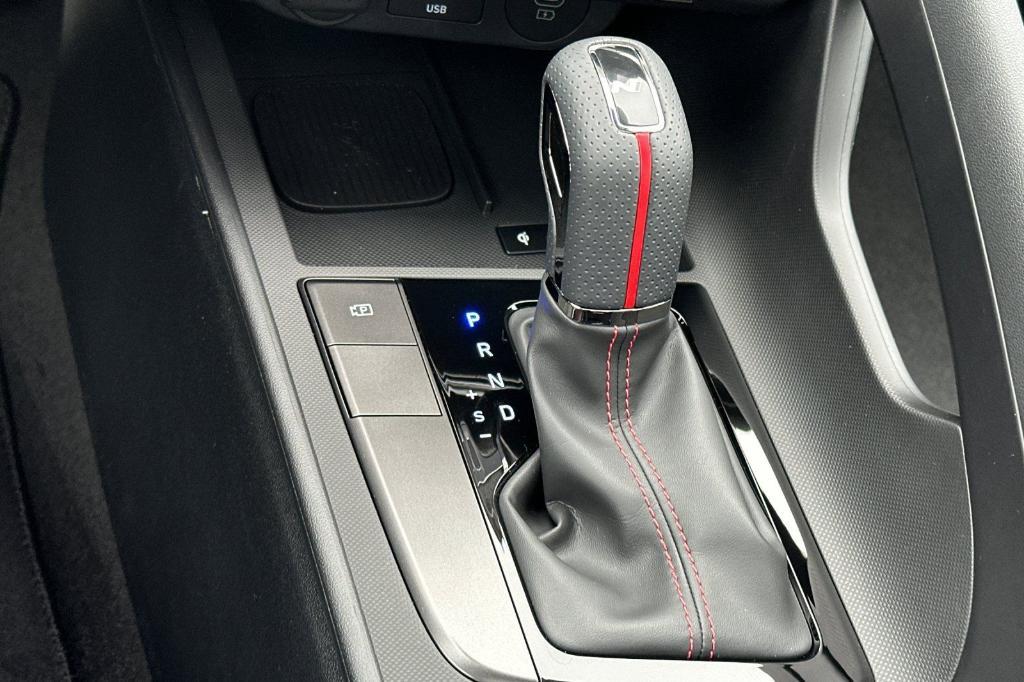 new 2025 Hyundai Elantra car, priced at $27,875