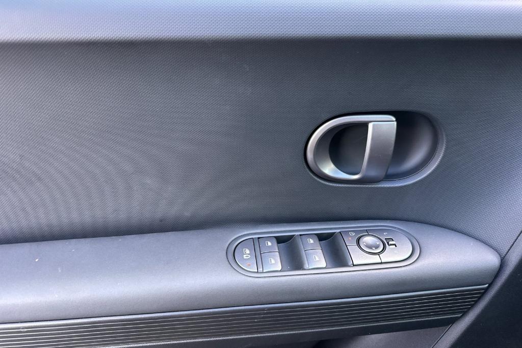 new 2025 Hyundai IONIQ 5 car
