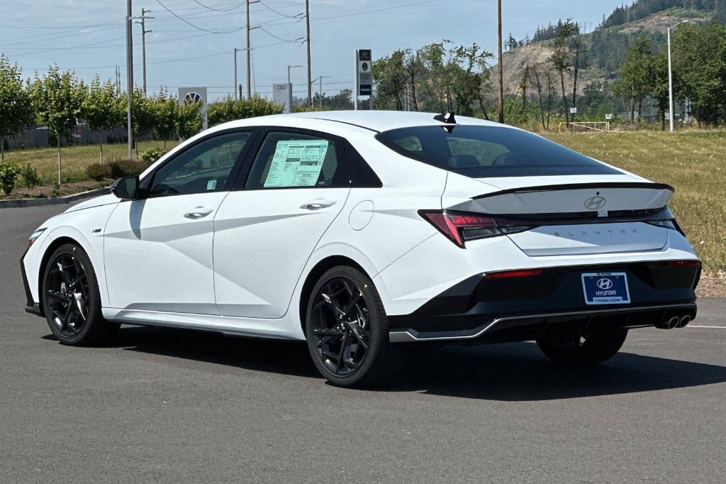 new 2025 Hyundai Elantra car, priced at $28,572